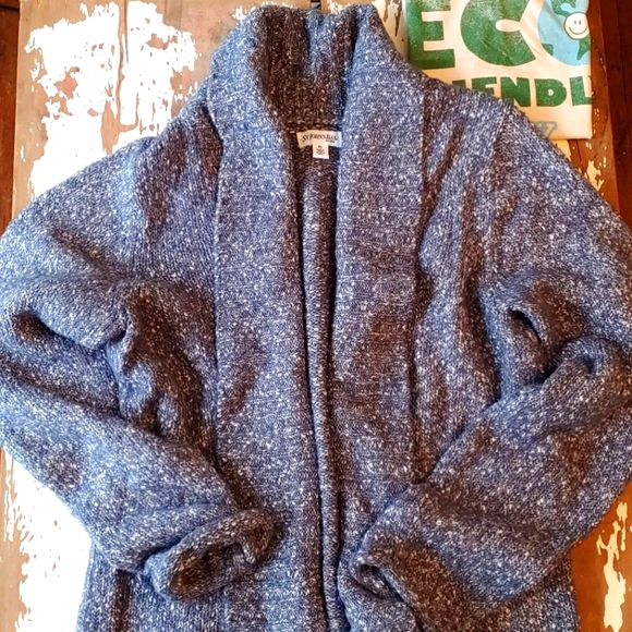 Ultra Fuzzy Wrap Up Saturday Anything Cardigan - Picture 8 of 16